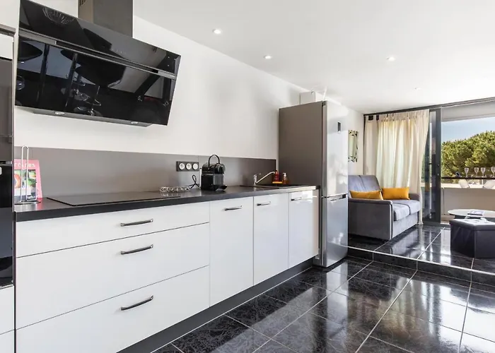 Cap Caline - Studio Design Port Nature 5 Coeur Du Village Naturiste Agde